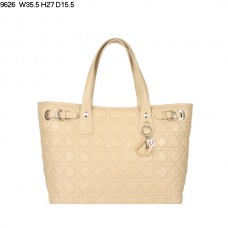 Duża torba na ramię Dior Panarea, morelowa skóra jagnięca (złote okucia) 9626 Duża torba na ramię Dior Panarea, morelowa skóra jagnięca (złote okucia) 9626