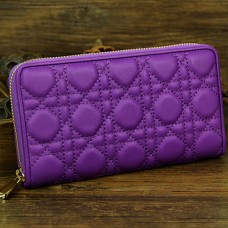 Lady Dior Escapade Portfel ze skóry owczej D0082 Fioletowy Lady Dior Escapade Portfel ze skóry owczej D0082 Fioletowy