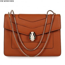 Torba Bvlgari Serpenti GM ze skóry cielęcej w kolorze ziemistej żółci Torba Bvlgari Serpenti GM ze skóry cielęcej w kolorze ziemistej żółci