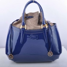Duża torebka Fendi B Fab Sapphire Blue z lakierowanej skóry z uchwytem u góry