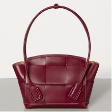 Torba Bottega Veneta Arco 33 Intrecciato z bordowej skóry cielęcej