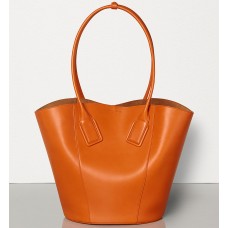 Torba Bottega Veneta Medium Basket Tote z pomarańczowej skóry cielęcej Torba Bottega Veneta Medium Basket Tote z pomarańczowej skóry cielęcej