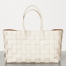 Średnia torba Bottega Veneta w kolorze białym Maxi Intreccio