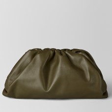 Bottega Veneta The Pouch Clutch z musztardowej skóry cielęcej
