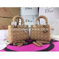 Replika torebki Dior Lady Default Totes ze skóry Replika torebki Dior Lady Default Totes ze skóry