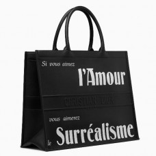 Torba Dior Surrealism Book Tote z czarnej, drukowanej skóry cielęcej Torba Dior Surrealism Book Tote z czarnej, drukowanej skóry cielęcej