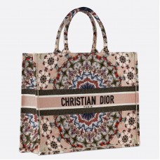 Torba Dior Book Tote Bag z haftem KaleiDiorscopic Torba Dior Book Tote Bag z haftem KaleiDiorscopic