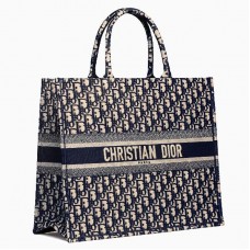 Torba na książki Dior z haftem w skośnym płótnie