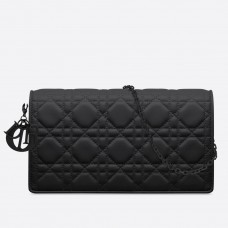 Kopertówka Dior Lady Dior Ultra Black z łańcuszkiem Kopertówka Dior Lady Dior Ultra Black z łańcuszkiem
