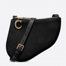 Saszetka Dior Saddle Trio z paskiem w czarnej skórze cielęcej Saszetka Dior Saddle Trio z paskiem w czarnej skórze cielęcej