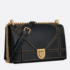 Torba Dior Diorama z czarnej skóry jagnięcej z ćwiekami Torba Dior Diorama z czarnej skóry jagnięcej z ćwiekami