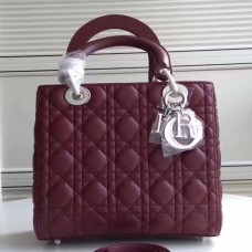 Torebka Dior Medium Lady Dior z bordowej skóry jagnięcej Torebka Dior Medium Lady Dior z bordowej skóry jagnięcej
