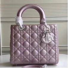 Torebka Dior Medium Lady Dior w kolorze szampańskim ze skóry jagnięcej Torebka Dior Medium Lady Dior w kolorze szampańskim ze skóry jagnięcej