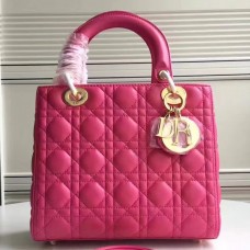 Torebka Dior Medium Lady Dior w kolorze różowo-czerwonej skóry jagnięcej Torebka Dior Medium Lady Dior w kolorze różowo-czerwonej skóry jagnięcej