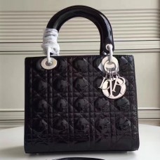 Torebka Dior Medium Lady Dior w czarnej lakierowanej skórze Torebka Dior Medium Lady Dior w czarnej lakierowanej skórze