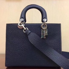 Duża torebka Dior Lady Dior z granatowej skóry jagnięcej Canyon Grained