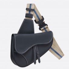 Torba męska Dior Saddle Belt Bag z granatowej skóry cielęcej Torba męska Dior Saddle Belt Bag z granatowej skóry cielęcej