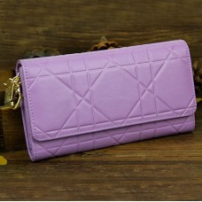 Portfel Christian Dior ze skóry lakierowanej Cannage Continental 0016 Lavender Portfel Christian Dior ze skóry lakierowanej Cannage Continental 0016 Lavender